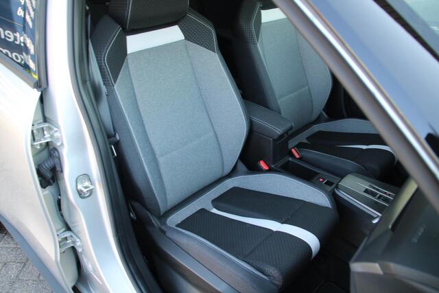 Opel FRONTERA 1.2 Turbo Hybrid GS 7-zits Automaat Airco Navi Camera 4287km Nieuwstaat