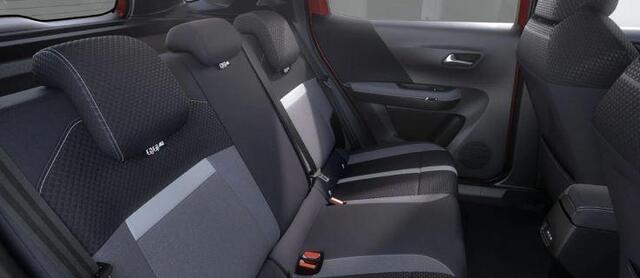Opel FRONTERA Electric Edition 44 kWh | NIEUW! | ¤5.000 Inruilpremie! | TOT 8 JAAR GARANTIE! | PRIVE LEASE VANAF ¤419,- PER MAAND |