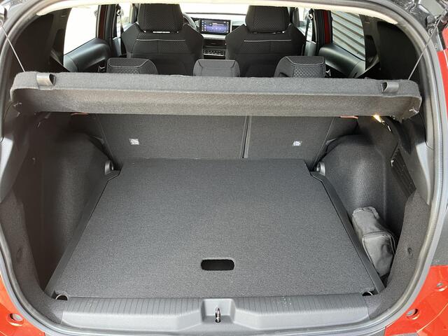 Opel FRONTERA 1.2 Turbo Hybrid GS | KEYLESS ENTRY & START | STOEL EN STUURVERWARMING | NAVIGATIE | TOT 8 JAAR GARANTIE |