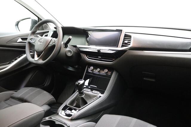 Opel Grandland 1.2 Turbo GS 130 PK | Navigatie | Camera | Climate control | Stoel & Stuurverwarming | AGR Stoelen | Lichtmetalen velgen Black