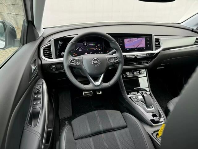 Opel Grandland 1.2 Turbo Elegance Automaat met Navi/Camera, AGR, LED, 18inch
