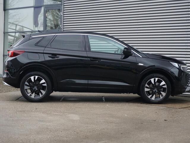 Opel Grandland 1.2 Turbo Business Elegance