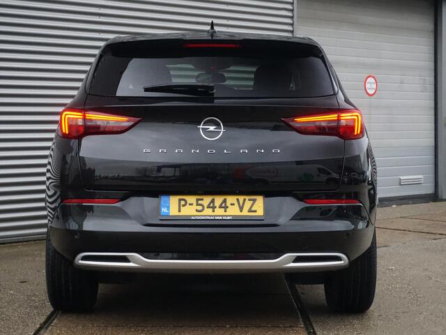 Opel Grandland 1.2 Turbo Business Elegance