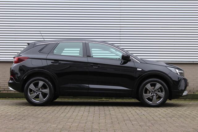 Opel Grandland 1.2 Turbo 130PK Elegance | Winterpack | Cruise control | Bluetooth | Parkeersensoren