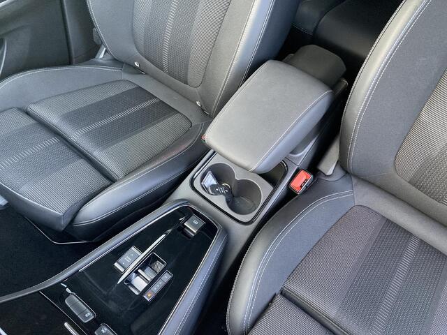 Opel Grandland 1.2 Turbo Elegance 8-Traps Automaat | ECC | Navi | Winterpakket | Camera | AGR | Elektrisch Pakket | Interieur-pakket | 18" LM-Velgen