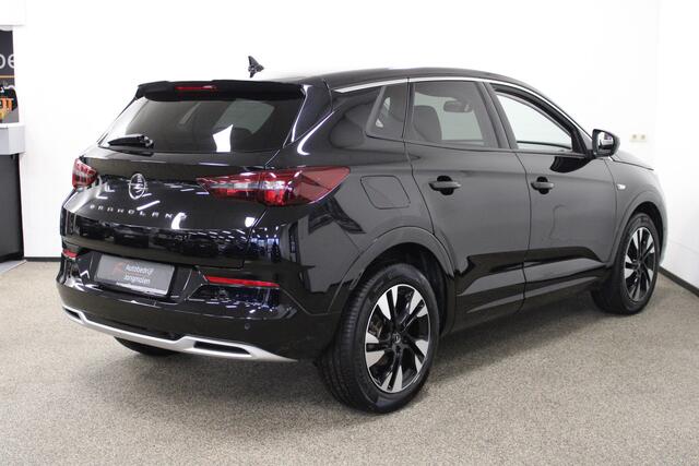 Opel Grandland 1.2 Turbo Business Elegance