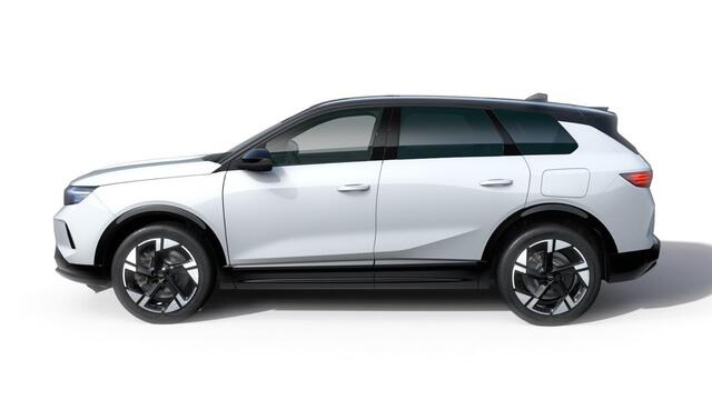 Opel Grandland 1.6 Turbo Plug-in-Hybrid GS | In bestelling | AGR-stoel | 360° camera | Elektrische achterklep | Trekhaak | Head-Up | Stoel, stuur & voorruit verwarming | Premium Focal geluidinstallatie | Panorama dak | 20" LM velgen