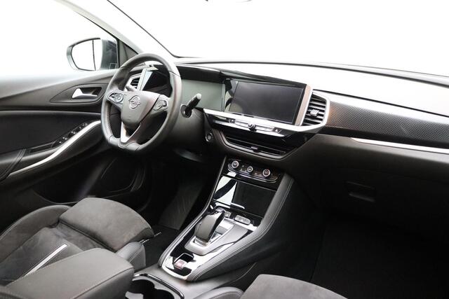 Opel Grandland 1.6 Turbo Plug-In Hybrid 300 pk 4x4 GSe | ECC | Winterpakket | Electrische Achterklep | Night vision | Camera | zeer compleet |