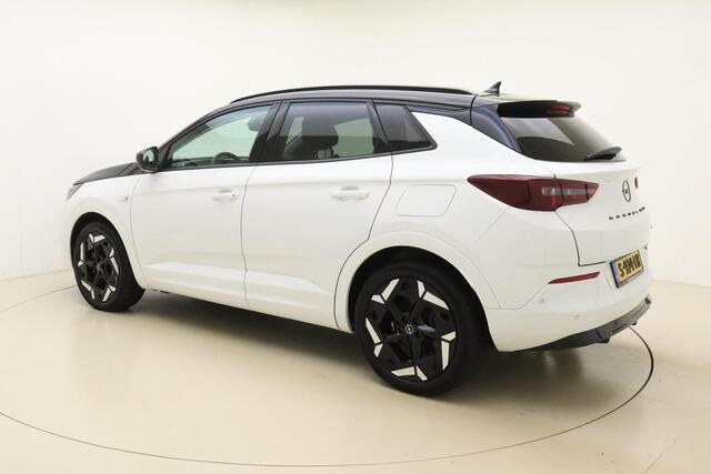 Opel Grandland 1.6 Turbo Plug-In Hybrid 300 pk 4x4 GSe | ECC | Winterpakket | Electrische Achterklep | Night vision | Camera | zeer compleet |