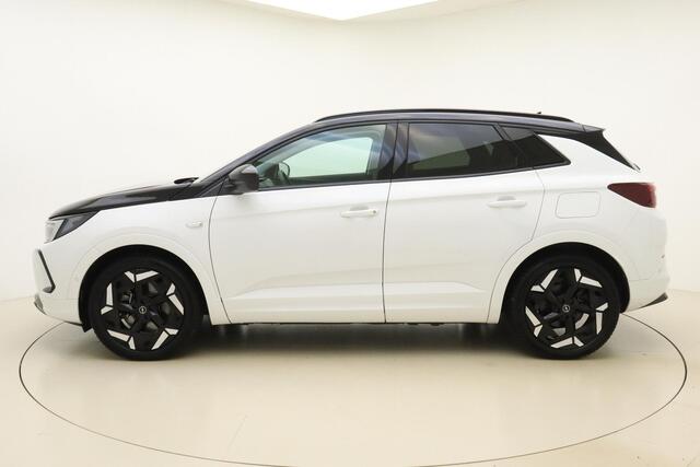 Opel Grandland 1.6 Turbo Plug-In Hybrid 300 pk 4x4 GSe | ECC | Winterpakket | Electrische Achterklep | Night vision | Camera | zeer compleet |