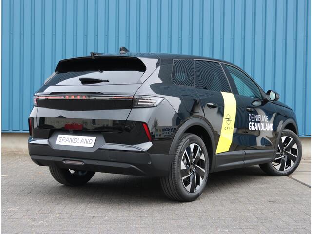 Opel Grandland 1.2 Turbo Hybrid GS | Stoel/Stuur verwarmd | Intellilux LED koplampen | Navigatie | Apple CarPlay/Android Auto | Adpt. cruise control | AGR-Stoelen