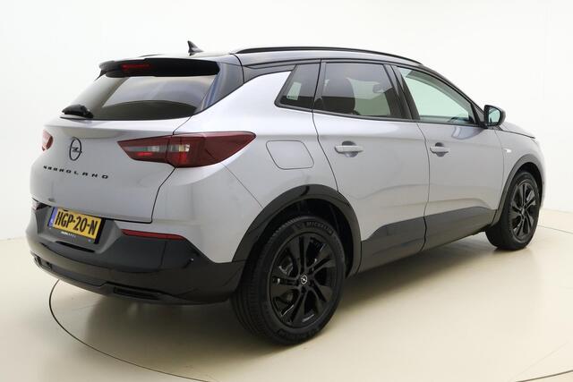 Opel Grandland 1.2 Turbo GS Black Pack | Automaat | Stoel en stuurverwarming | Navigatie | Achteruitrijcamera | Comfort stoelen | Adaptive cruise control | Parkeersensoren voor en achter | Led verlichting | Climate control