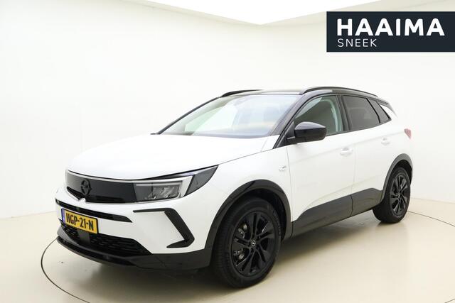 Opel Grandland 1.2 Turbo GS Black Pack | Automaat | Stoel en stuurverwarming | Navigatie | Achteruitrijcamera | Comfort stoelen | Adaptive cruise control | Parkeersensoren voor en achter | Led verlichting | Climate control