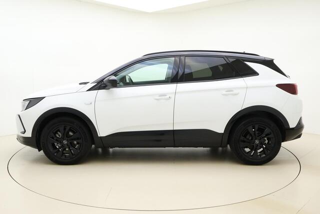 Opel Grandland 1.2 Turbo GS Black Pack | Automaat | Stoel en stuurverwarming | Navigatie | Achteruitrijcamera | Comfort stoelen | Adaptive cruise control | Parkeersensoren voor en achter | Led verlichting | Climate control