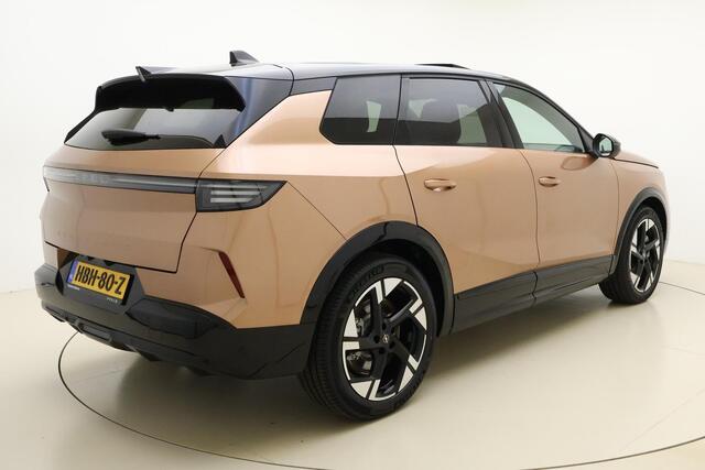 Opel Grandland Electric GS 73 kWh | Focal geluidssysteem | Glazen schuif- / kanteldak | Navigatie | 20" lichtmetalen velgen | Nieuw model!
