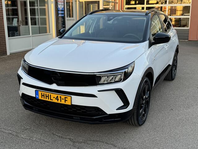 Opel Grandland 1.2 Turbo GS Automaat, 130 PK, Airco/ECC, Navigatie, Camera,