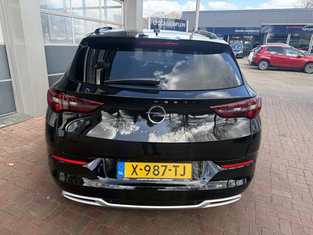 Opel Grandland 1.6 Turbo Plug-In Hybrid 224pk Aut. Elegance | 18Inch | Navi | 360 Camera | Elektr. klep | 01-2023 10.375 KM