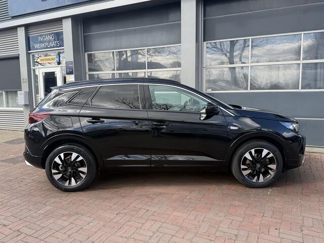 Opel Grandland 1.6 Turbo Plug-In Hybrid 224pk Aut. Elegance | 18Inch | Navi | 360 Camera | Elektr. klep | 01-2023 10.375 KM
