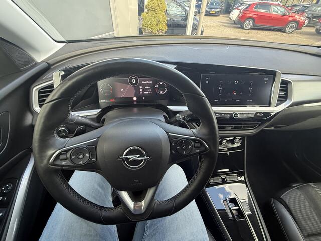 Opel Grandland 1.6 Turbo Plug-In Hybrid 224pk Aut. Elegance | 18Inch | Navi | 360 Camera | Elektr. klep | 01-2023 10.375 KM