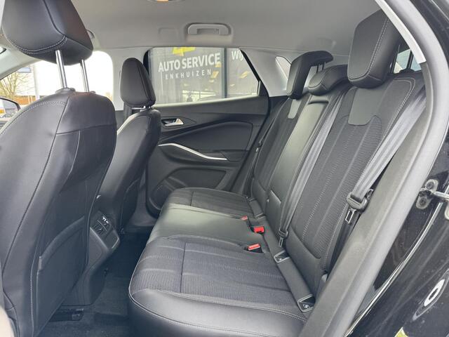 Opel Grandland 1.2 Turbo GS 2024! ! Super compleet | 1e eigenaar | Stoel en stuurverwarming | AGR stoelen | Camera | 18" | LED