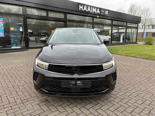 Opel Grandland 130 pk Turbo Elegance | Climate Control | Black Pakket | 18" LMV | Navigatie | Elektrisch Pakket | Park Pilot | AGR | Led