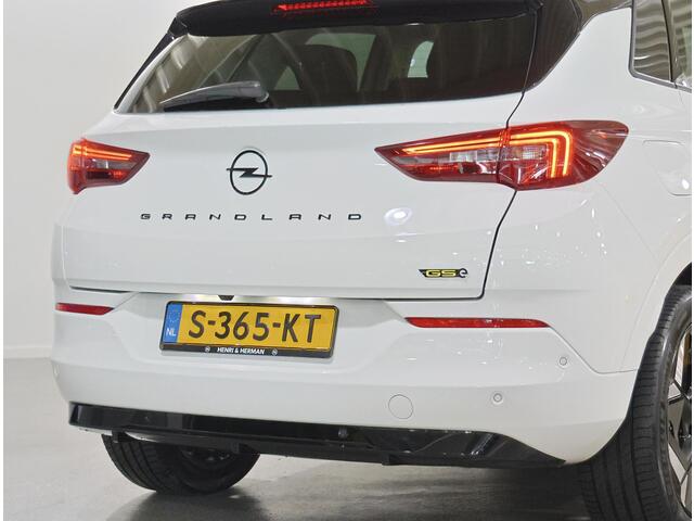 Opel Grandland 1.6 Turbo Plug-In Hybrid 4x4 GSe 300PK | Alcantara/Leer | 360° Camera | Stoel, Stuur & Voorruit verwarmd | NightVision | AppleCarPlay/AndroidAuto | AGR-Stoelen | Two-tone |