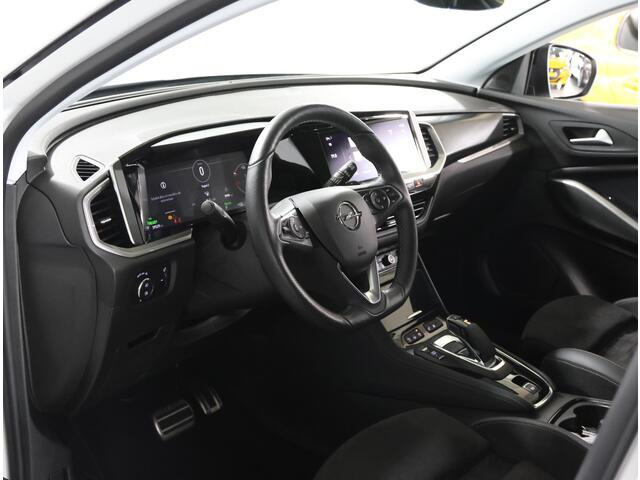 Opel Grandland 1.6 Turbo Plug-In Hybrid 4x4 GSe 300PK | Alcantara/Leer | 360° Camera | Stoel, Stuur & Voorruit verwarmd | NightVision | AppleCarPlay/AndroidAuto | AGR-Stoelen | Two-tone |