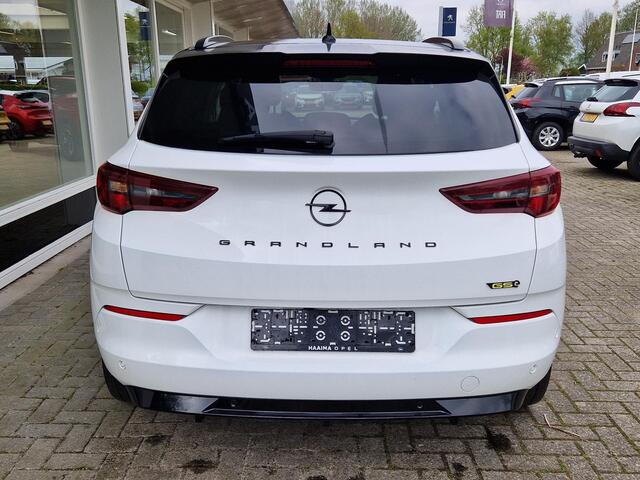 Opel Grandland 1.6 Turbo Plug-In Hybrid 4x4 GSe | Elektrische kofferklep | Parkeersensoren V+A | Achteruitrijcamera | Cliamte & Cruise control | Navigatie