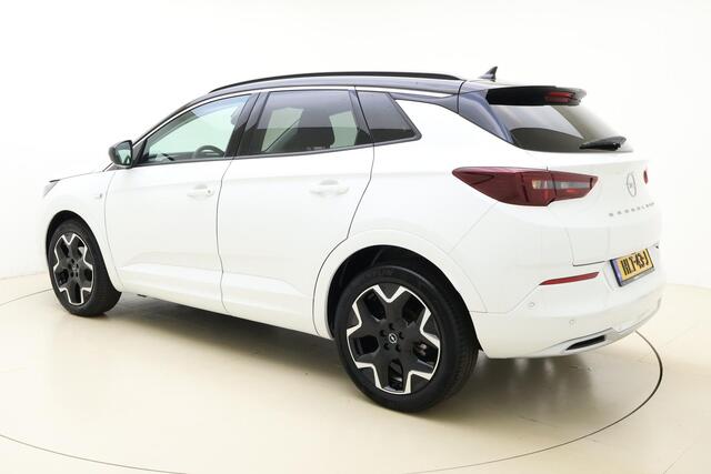 Opel Grandland 1.2 Turbo 130pk Automaat Ultimate | Achteruitrijcamera | Alcantara bekleding | Climate Control | Navigatie | Adaptive Cruise control | Stoel + stuurwielverwarming | Elektrische achterklep | Voorruitverwarming | Zwart dak