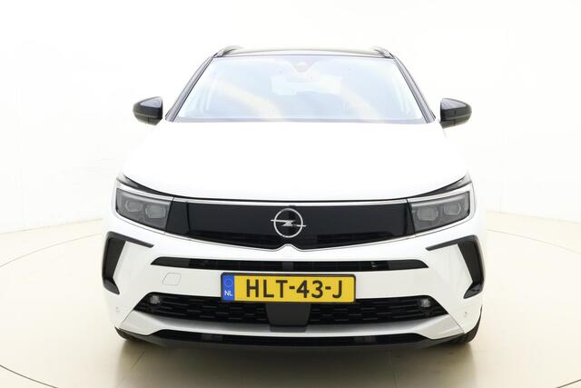 Opel Grandland 1.2 Turbo 130pk Automaat Ultimate | Achteruitrijcamera | Alcantara bekleding | Climate Control | Navigatie | Adaptive Cruise control | Stoel + stuurwielverwarming | Elektrische achterklep | Voorruitverwarming | Zwart dak