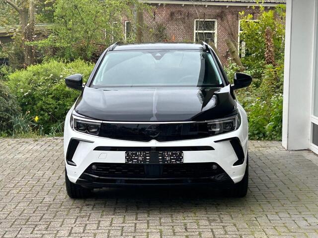 Opel Grandland 1.6 Turbo Plug-In Hybrid GSe | Elektrische kofferklep | Parkeersensoren V+A | Achteruitrijcamera | Climate & Cruise control | Navigatie