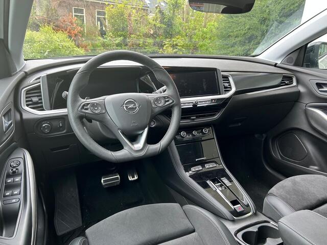 Opel Grandland 1.6 Turbo Plug-In Hybrid GSe | Elektrische kofferklep | Parkeersensoren V+A | Achteruitrijcamera | Climate & Cruise control | Navigatie