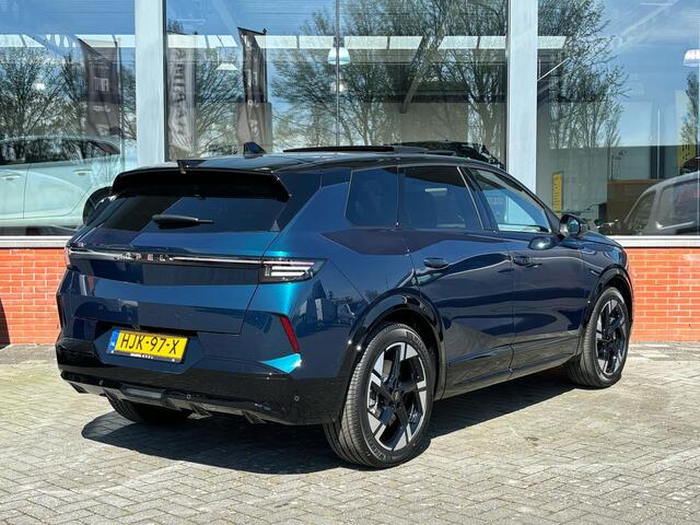 Opel Grandland Electric GS 73 kWh | Lederen bekleding | Stoelverwarming/Ventilatie + massage | Panoramadak | Focal Audio | LED matrix | 20'' lichtmetalen velgen | Warmtepomp | HUD