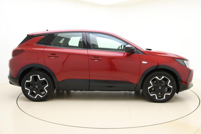 Opel Grandland 1.6 Turbo Plug-In Hybrid GS NIEUW | Navigatie | Afneembare trekhaak | 360 Graden Camera | Climate control | 19" Lichtmetalen velgen | Keyless