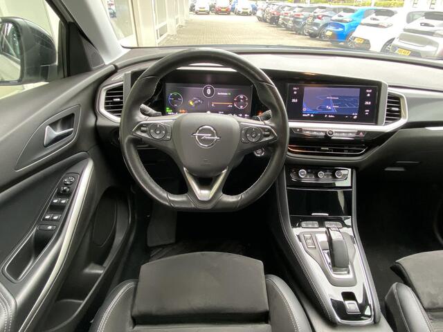 Opel Grandland 1.6 Turbo Hybrid Plug-In 4x4 GSe | Stoel- & stuurverwarming | Camera voor & achter | Elektr. achterklep | Navi | Adaptieve Cruise | Dodehoek detectie