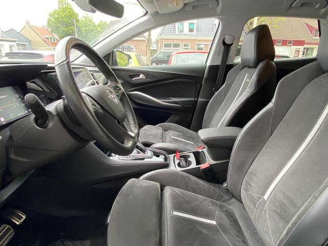 Opel Grandland 1.6 Turbo Hybrid Plug-In 4x4 GSe | Stoel- & stuurverwarming | Camera voor & achter | Elektr. achterklep | Navi | Adaptieve Cruise | Dodehoek detectie