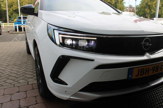 Opel Grandland 1.2 Turbo 130PK AUTOMAAT ULTIMATE | STOEL/STUUR/VOORRUIT VERWARMING | ACHTRERUITRIJ CAMERA | DODEHOEK DETECTIE | ELEKTRISCH BEDIENBARE ACHTERKLEP | FULL LED MATRIX KOPLAMPEN | NAVIGATIE | 19" LICHTMETALEN VELGEN | ALCANTARA BEKLEDING | APPLE CARPLAY/ANDRO