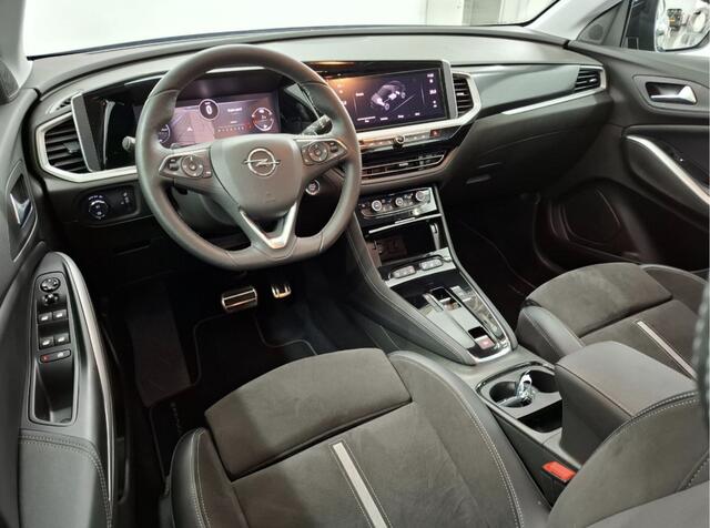Opel Grandland 1.6 Turbo Plug-In Hybrid 4x4 GSe 300pk AGR Stoelen / Camera / Navigatie