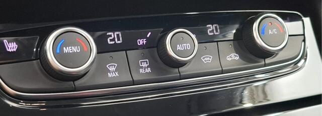Opel Grandland 1.6 Turbo Plug-In Hybrid 4x4 GSe 300pk AGR Stoelen / Camera / Navigatie