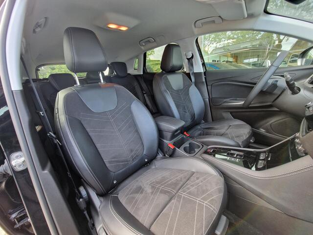 Opel Grandland 1.2 Turbo Ultimate | Navigatie | Climate & Cruise Control | Elektrische Achterklep | Stoel & Stuurverwarming |