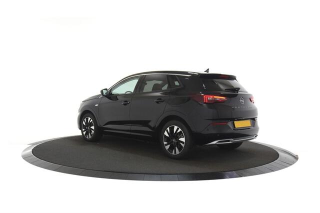 Opel Grandland 1.6 Turbo Hybrid Elegance / Camera / Winterpakket / Adaptive Cruise