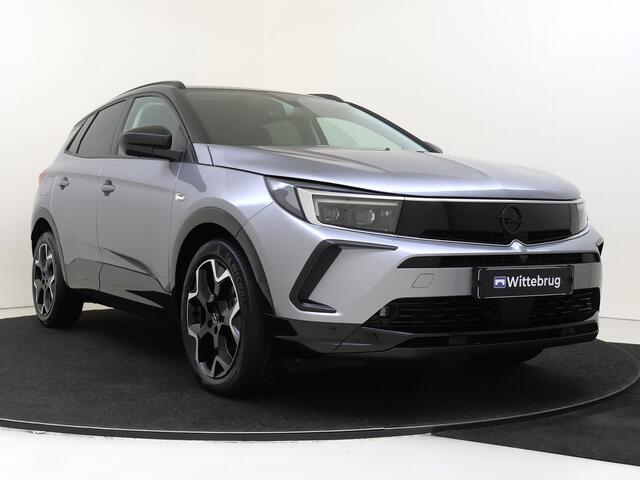 Opel Grandland 1.2 Turbo Hybrid Ultimate | AGR Stoelen | Elek. Achterklep | Camera | Carplay |