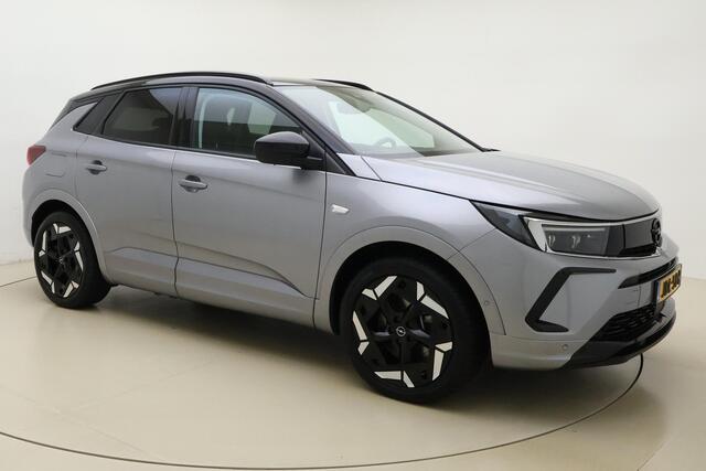 Opel Grandland 1.6 Turbo Plug-In Hybrid 4x4 Ultimate | Afn. Trekhaak | Matrix verlichting | Elek. Achterklep | Stoel, Stuur en Voorruit verwarming |