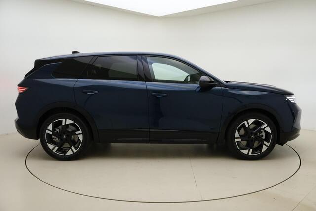 Opel Grandland Electric Business Edition 73 kWh 213pk | Lederen Bekleding | Panoramadak | Massagestoelen | Matrix Verlichting | Navigatie | Rondomzicht Camera | 20" Lichtmetalen Velgen | Cruise Control Adaptief | HUD