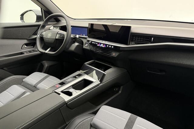 Opel Grandland Electric Business Edition 73 kWh | Voorraad levering 2025! | LED matrix | Rondomzicht camera | Navigatie | Keyless | Adaptive cruise control