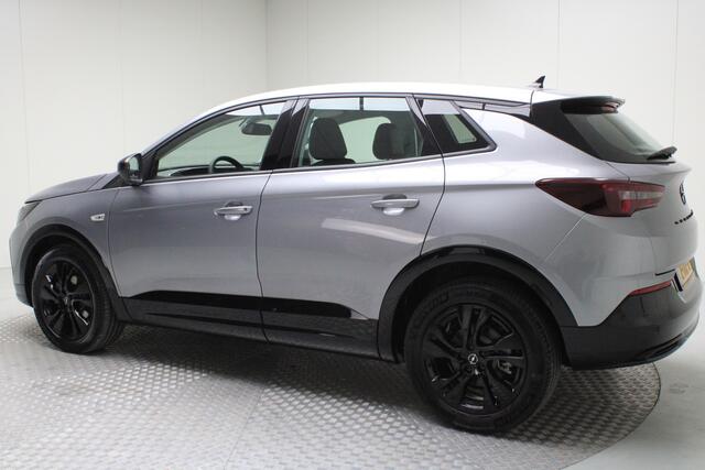 Opel Grandland 1.2 Turbo Hybrid GS ( level 3) | automaat | pdc v/a+camera | navi | adaptive cruise control | dodehoek | verwarmde stoelen+stuur | climate | bluetooth | carplay