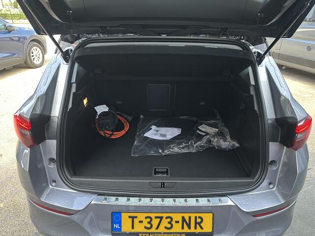 Opel Grandland 1.6 Turbo Hybrid4 Ultimate 300PK Navi/Leder/Memory/AGR/Night Vision