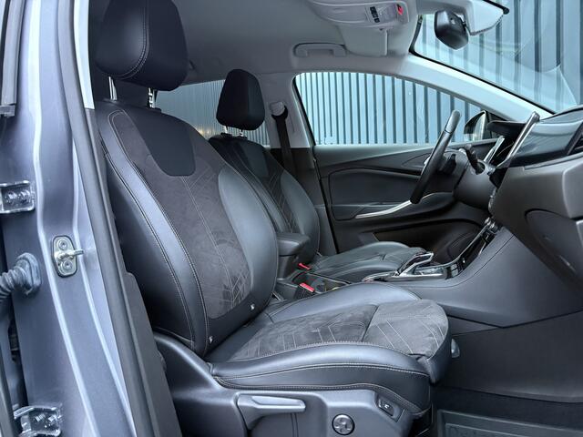 Opel Grandland 1.2 Turbo GS Line | Trekhaak afnb. | Matrix Led | Stoel & Stuur verw. | Prijs Rijklaar!!