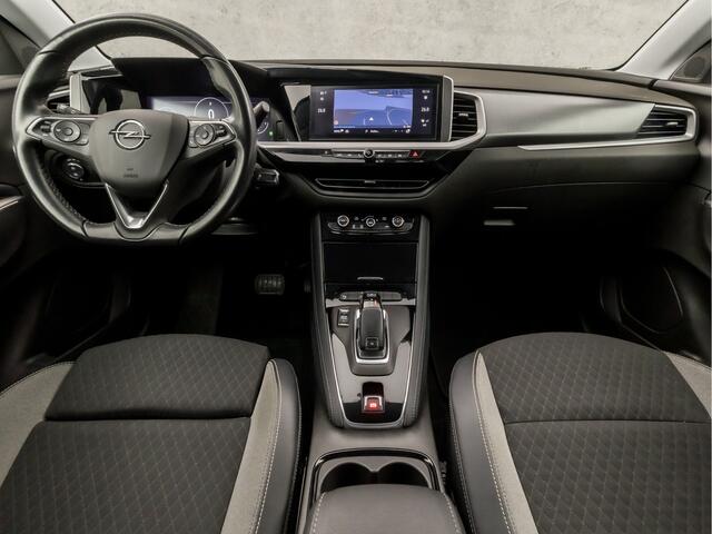Opel Grandland 1.2 Turbo Elegance Sport Automaat (VIRTUAL COCKPIT, APPLE CARPLAY, GROOT NAVI, 360 CAMERA, SPORTSTOELEN, LEDER, LANE ASSIST, NIEUWE APK, NIEUWSTAAT)