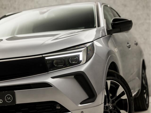 Opel Grandland 1.2 Turbo Elegance Sport Automaat (VIRTUAL COCKPIT, APPLE CARPLAY, GROOT NAVI, 360 CAMERA, SPORTSTOELEN, LEDER, LANE ASSIST, NIEUWE APK, NIEUWSTAAT)